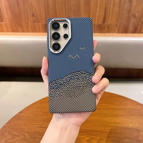 Étui de protection magnétique invisible en fibre de carbone Kevlar premium pour Galaxy S25 Ultra, ultra-fin et antichoc.