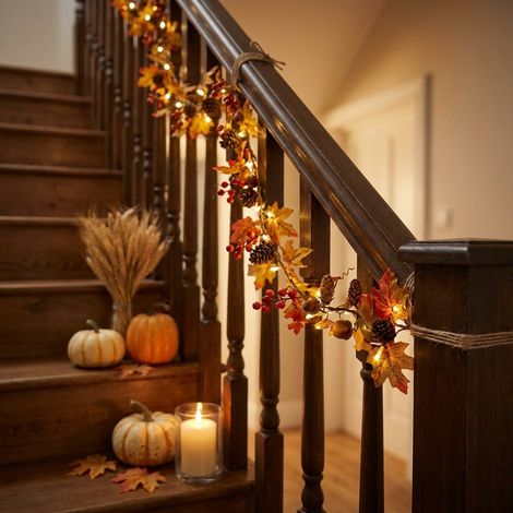 5M Autumnal Acorn Maple Leaf Pinecone LED Garland (1/3)