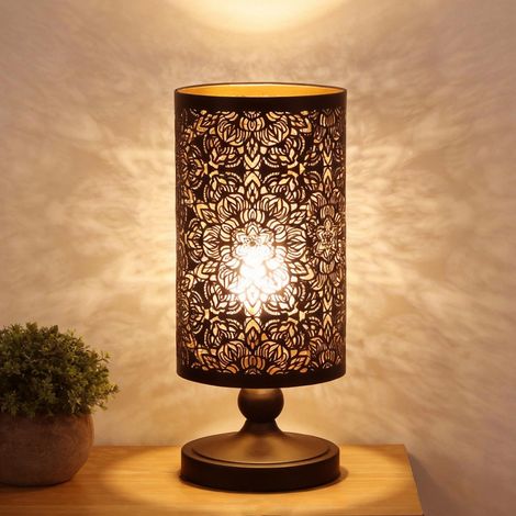 Abat-jour creux en métal Creux Fer Ombre Suspendu En Fer Vintage Sculpté Forêt Abat Jour Lampe Chevet Pour Lampadaire Décor De Chambre à Coucher (1/5)