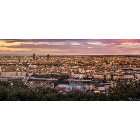 Tableau sur verre synthétique Skyline de Lyon 65x145 cm - Impression sur Verre synthétique - Image HD  imprimée sur Verre synthétique - Tableau mural décoratif - Fabriqué en France (1/5)