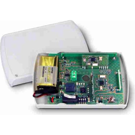 Repetidor de radio bidireccional para ampliar el alcance de unidades de control inalámbricas y accesorios. Se pueden almacenar 40 dispositivos inalámbricos
