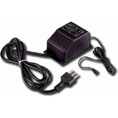 Steckernetzteil 230 Vac – 13,8 Vdc im Kunststoffgehäuse