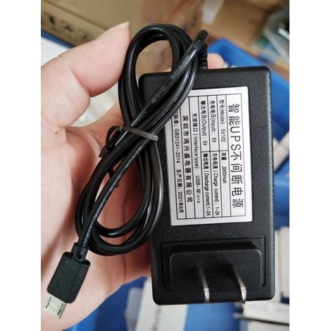 Alimentation de surveillance intérieure 5V avec adaptateur pour système d'alimentation sans coupure (UPS) de sécurité, conçue pour assurer une autonomie prolongée de la batterie et une alimentation sa
