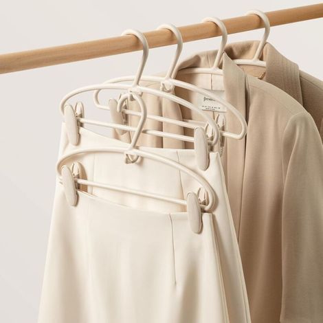 Lot de 5 Cintre Pantalon avec 2 Pinces Antiglisses Cintres Plastique Peu Encombrants, Porte Pantalon Coulissant, Cintres Pinces pour Jupes et Sous vêtements 34x21cm (1/5)
