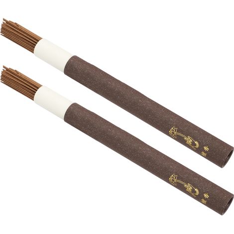 Deux bâtonnets de santal trempés dans du bois d'agar peuvent être utilisés en aromathérapie, pour favoriser le sommeil et comme élément de décoration. Santal indien de Laoshan. (1/5)