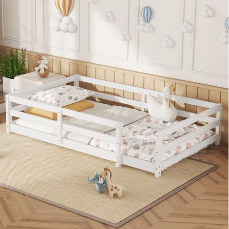 Letto Montessori per bambini in legno massello di pino bianco, 140x200 cm, con rete a doghe inclusa. (1/5)