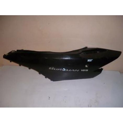 [PRODUIT D'OCCASION] Coque arrière gauche origine pour scooter Suzuki 125 Burgman 2006