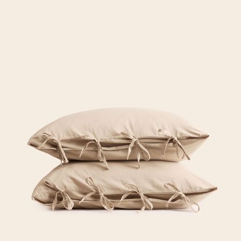 Lot de 2 taies d'oreiller en Satin de coton lavé uni à nouettes SATHEENE