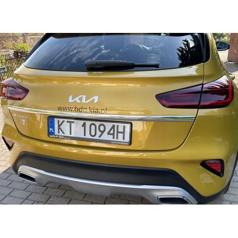 Kia Xceed - Embellecedor cromado en la tapa del maletero (trasera) (1/5)
