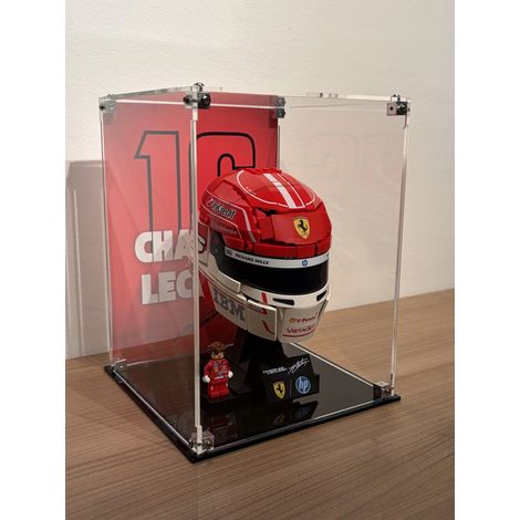 Vetrina per il casco Lego F1 di Charles Leclerc (43014) (1/5)