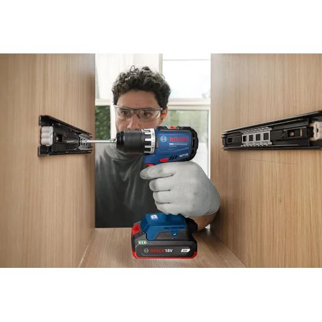 Bosch – Perceuse-visseuse 18V avec 2 batteries 4Ah et 2Ah – Couple 63Nm – Moteur sans charbon – KickBack Control – 6019S0024 — vue 2