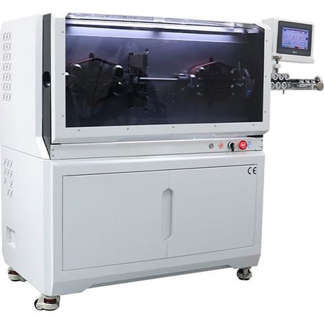 Machine automatique pour couper et dénuder les câbles unipolaires et multipolaires (1/2)