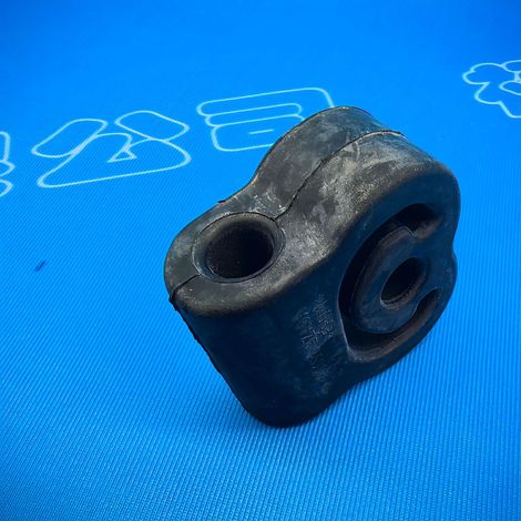 20651-3ZA0A is suitable for Nissan Rogue, X-Trail T32, and Qashqai muffler hanger buffer rubber exhaust pipes. (1/4)