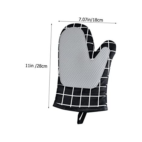 Une paire de maniques de cuisine, compatibles avec le micro-ondes, idéales pour la cuisson et les grillades. Comprend un cordon de suspension pratique. (1/4)