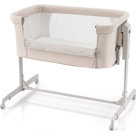 Berceau cododo bébé beige 3-en-1 avec hauteur réglable, roulettes freinées, côtés en maille et bascule pour chambre et salon (1/2)