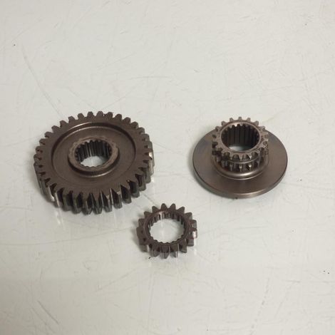 [PRODUIT D'OCCASION] Pignons de vilebrequin origine pour moto Suzuki 650 SV 1999 à (1/2)