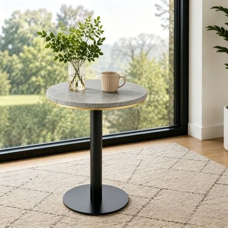 Table d'appoint ronde moderne, plateau effet marbre avec bordure dorée, structure métallique robuste noire et dorée, idéale comme table basse, table de chevet ou table de balcon. (1/5)