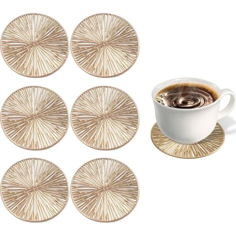 Set mit 6 eleganten PVC-Untersetzern – Goldfarben, rund – Wiederverwendbar für heiße und kalte Getränke – Rutschfeste Untersetzer für Garten- und Terrassentische (1/5)