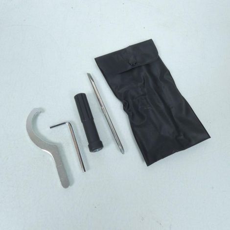 [PRODUIT D'OCCASION] Trousse à outils sous selle pour scooter Yamaha X-Max (1/4)
