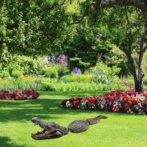 Dekorative Schwimmstatue für Teich, Pool und Garten – realistischer Wasserköder (1/5)