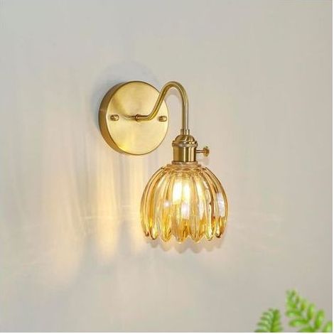 Applique murale vintage en laiton, applique murale à tube incurvé en forme de petite fleur ambrée, adaptée à la chambre, au chevet, au salon, etc., lumière blanche chaude (1/3)