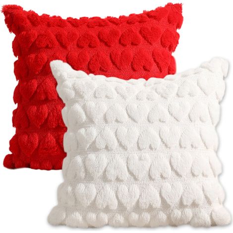 Housses de coussin décoratives « Amour » pour la Saint-Valentin, 45 x 45 cm, lot de 2, rouges, douces et moelleuses, style champêtre, pour la décoration printanière et les fêtes de fin d'année. (1/5)