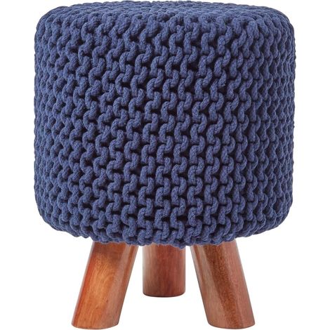 HOMESCAPES Pouf tressé en tricot et pieds en bois - Bleu marine
