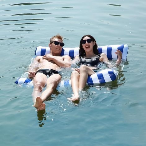 Double Inflatable Floating Water Hammock, 130 x 132 cm Inflatable Pool Hammock, Floating Hammock Toy for Adults, Floating Bed and Lounge Chair for Adults and Children for Beach Parties, etc. (1/5)