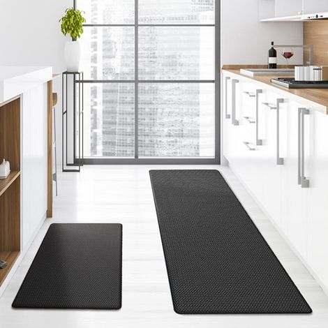 Small single PVC kitchen floor mat, thickened, long strip, leather, waterproof, non-slip, household use, oil and sewage resistant, washable - Black - 442400.8cm