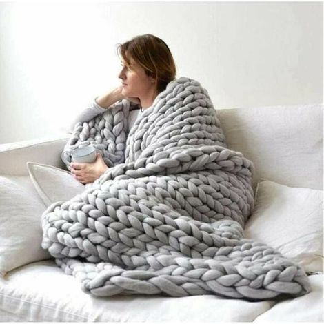 Stricküberwurf – Grobstrickdecke – Tagesdecke für Sofa oder Sessel – 60 x 80 cm – Grau (1/5)