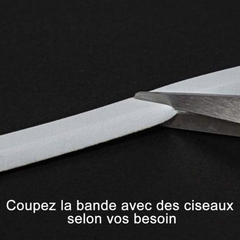Joint Adhsif pour Porte entre Fentre, Joint Isolant en Mousse Caoutchouc 2 Rouleaux 12mm x 6mm x 4m Total 8m, Joint Isolation du Froid Bruit, Antichoc Proctection Mur Poigne, Blanc (1/4)