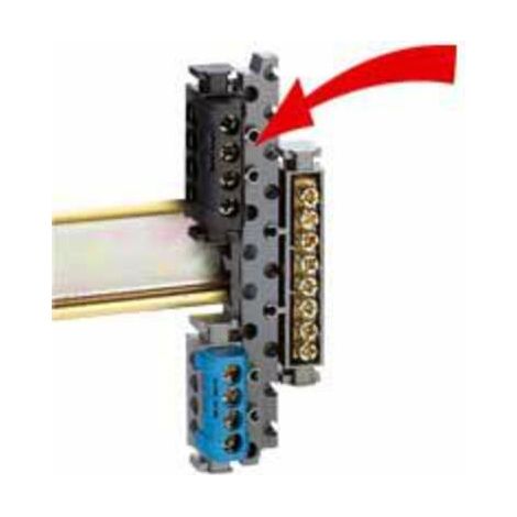 Support universel pour monter tous les borniers sur rail symétrique ou asymétrique - 004811 - LEGRAND