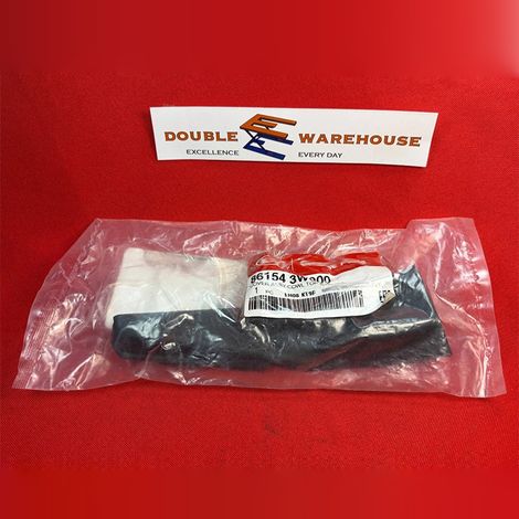 La référence 861543W000 s'applique à l'ensemble du couvercle supérieur du capot moteur côté droit de Kia. (1/2)