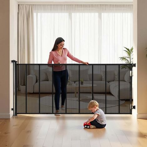 Puerta Retráctil 530 x 106 cm, Valla de Seguridad para Perros, Panel de Malla Transpirable con Tiras de Fibra de Vidrio para Escaleras Interiores, Puertas, Pasillos, Salas de Juegos, Negro (1/5)