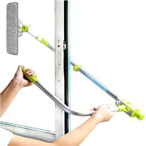 Nettoyeur de vitres avec manche télescopique, extensible selon un angle astucieux, et grattoir double face pour l'extérieur. (1/5)