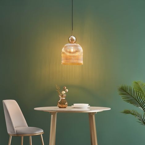Moderne Hängeleuchte gerilltes Bernsteinglas und goldene Kugel - Ysolde (1/5)