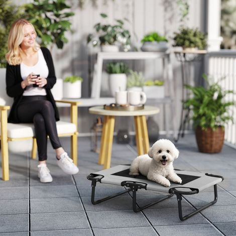 Lit pour chiens surélevé pliable, couchage pour animaux de compagnie extérieur avec design en maille, Gris clair Oxford 75 x 51 x 18 cm (1/5)