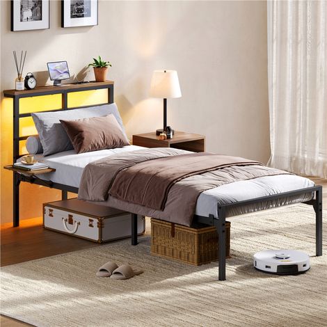 Yaheetech Cadre de Lit avec Sommier Métal (90 × 200 cm) Lit avec Éclairage LED et Station de Charge (2 AC, 2 USB), Lit avec Étagère de Rangement, Capacité 400 kg (1/5)