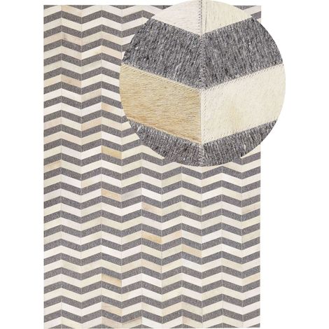 Tappeto in Pelle Jacquard Grigio e Beige Motivo Geometrico 140 x 200 cm Baggoze