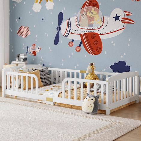 Letto 90x200 cm - Letto a terra - Letto per bambini 90x200 basso in legno di pino con sponde di sicurezza e ingresso centrale - Bianco (1/5)