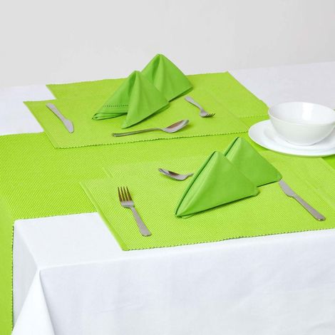 HOMESCAPES Cotton Lime Green Pack of 4 Napkins, 4 Placemats & 1 Runner