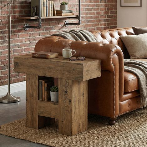 Beistelltisch im Landhausstil – 2-stöckiger schmaler rustikaler Nachttisch aus Holz mit Stauraum, 80 x 30 x 65 cm, braun für Wohnzimmer und Wohnung