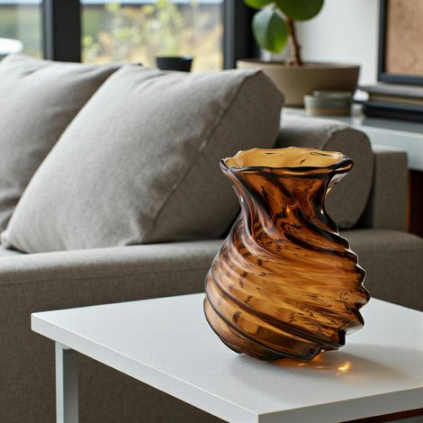 Vase design vintage en verre strié marron