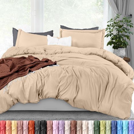 Parure de lit 3 pièces en Microfibre brossée Ultra Douce avec Fermeture éclair - 1 Housse de Couette avec Fermeture éclair - 264 x 228 cm (très Grand lit, Beige) (1/5)
