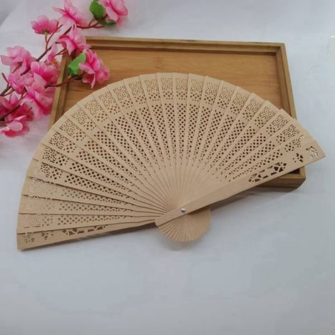Wie auf dem Foto abgebildet: Wabenförmiger Holzfächer, Material: 20 cm großer Buchenholzfächer mit Delfin-, Stern-, Mond-, Waben- und Sonnenblumenmotiv. (1/5)