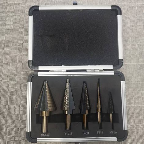 Jeu de 5 forets étagés en coffret aluminium, forets étagés impériaux 5 pièces, jeu de forets étagés avec poinçon central, jeu de 5 forets étagés en coffret aluminium. (1/5)