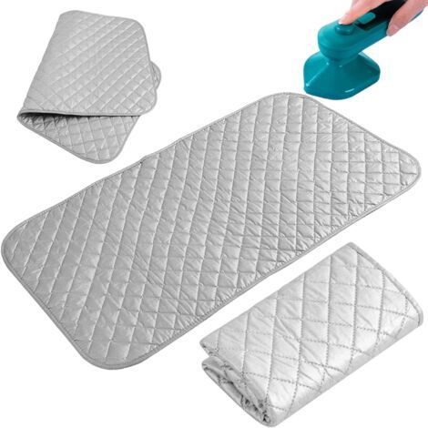 Tapis de Repassage, 48 x 85 cm Couverture de Repassage, Tapis de Repassage sur Table AntidéRapant et RéSistant, Nappe de Repassage Pliable Portable, pour Le Repassage à la Vapeur sur Table (1/5)