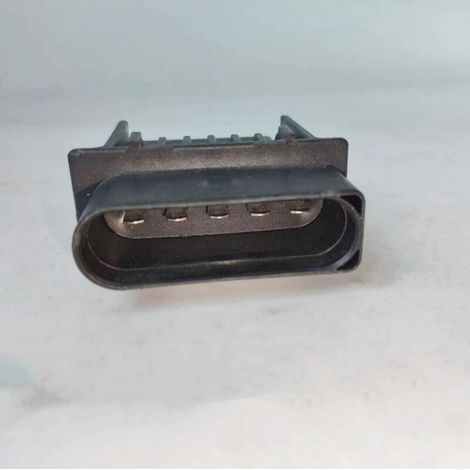 5QD906093B Pièces automobiles, adaptées à la Volkswagen Lamando, contrôlent les fonctions du système électrique du véhicule et assurent le fonctionnement normal de tous les composants. (1/4)