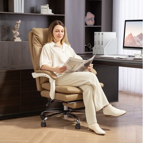 Chaise de bureau ergonomique en cuir régénéré, dossier haut, inclinaison 135°, repose-pieds escamotable, accoudoirs relevables, charge 120 kg  CHICFURN (1/5)