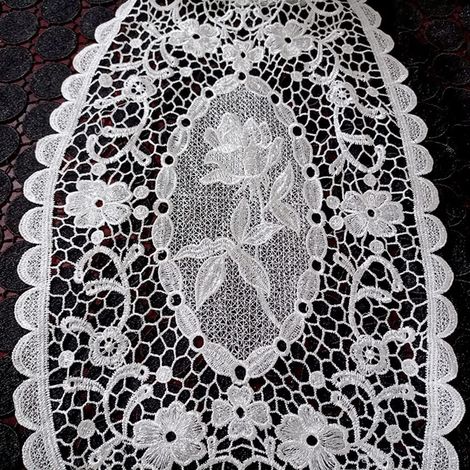 2 napperons dentelle coton lavables, 75x38cm, antidérapants, résistent à la chaleur. (1/5)